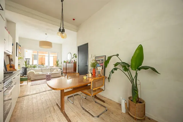Appartement te koop in Borgerhout – 1/10