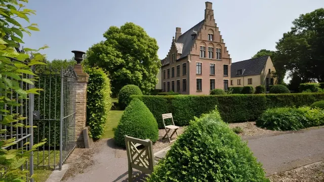 Serviceflat for sale in Brugge – 1/10