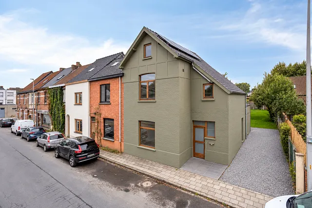 Halfopen te koop in Oostakker – 1/10