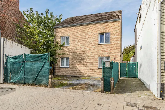 Villa for sale in Sint-Pieters-Leeuw – 1/10