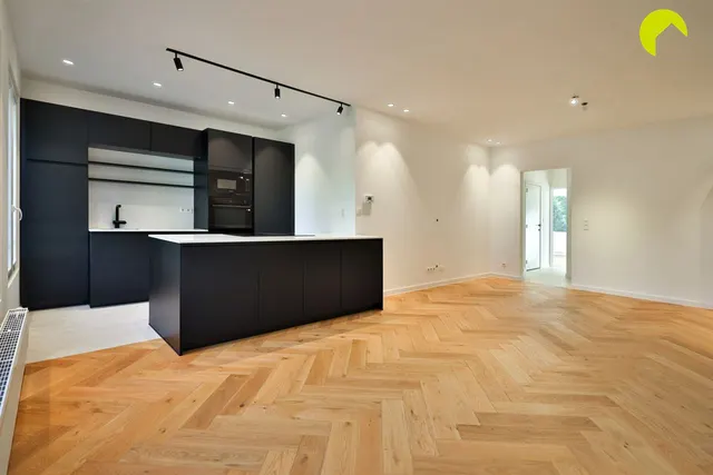 Appartement te koop in Wilrijk – 1/10