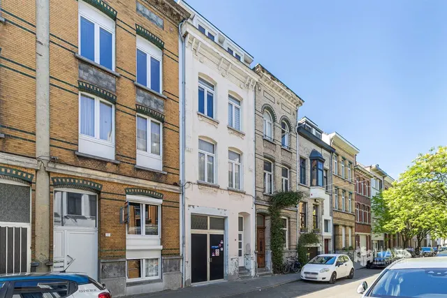 Eengezinswoning te koop in Antwerpen – 1/10