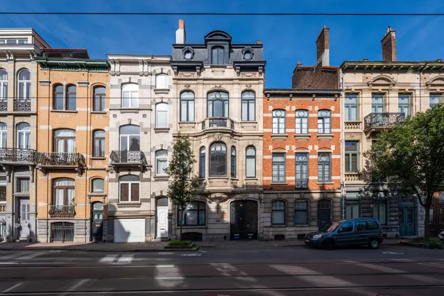 House for sale in Etterbeek – 1/10