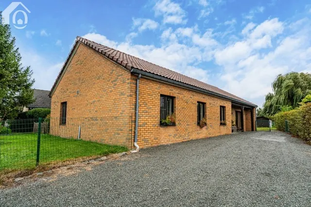 Maison à vendre à Bassilly – 1/10