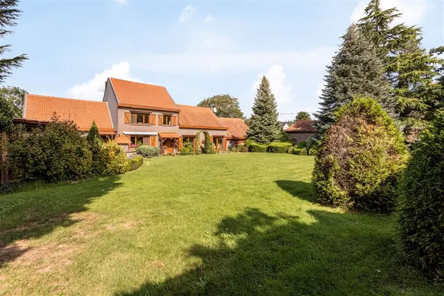 Huis for sale in Humbeek – 1/10