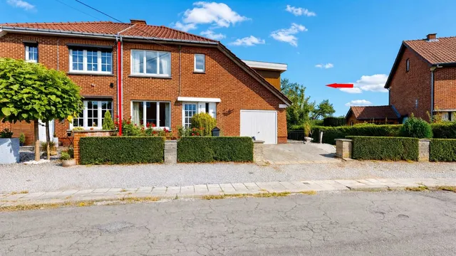 Maison à vendre à Aiseau – 1/10