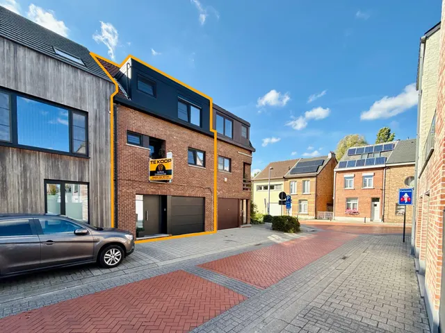 Rijwoning à vendre à Kontich – 1/10