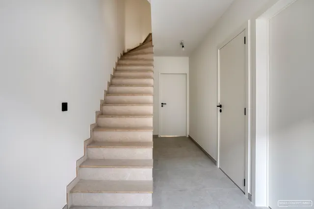 Huis te koop in Deerlijk – 1/10