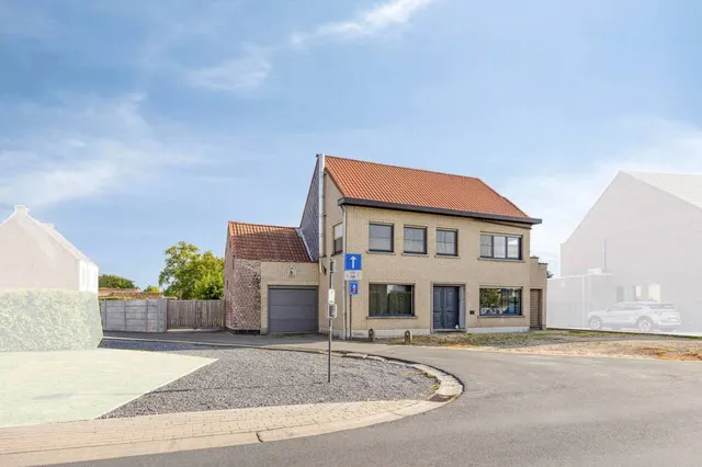 House for sale in Haaltert – 1/10