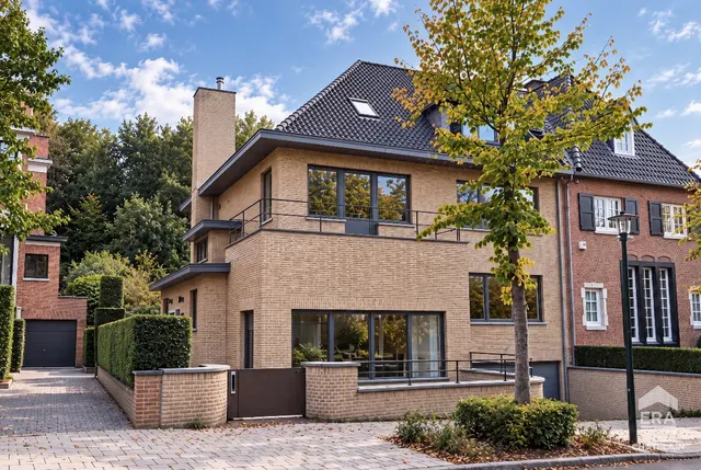 House for sale in Uccle – 1/10