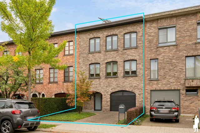 Huis te koop in Edegem – 1/10