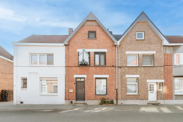 Huis te koop in Merksem – 1/10