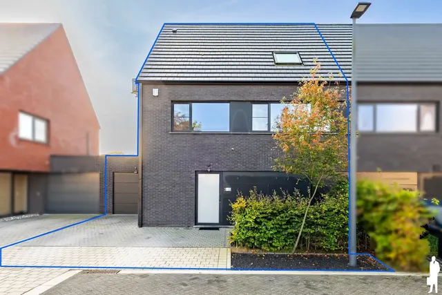 Huis à vendre à Malle – 1/10