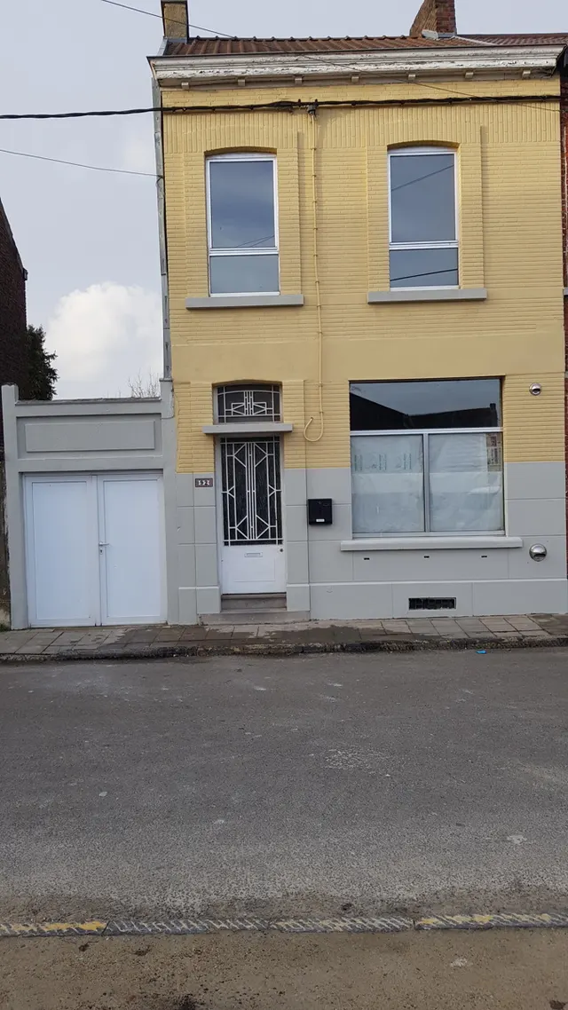 Huis te huur in Chatelet – 1/9