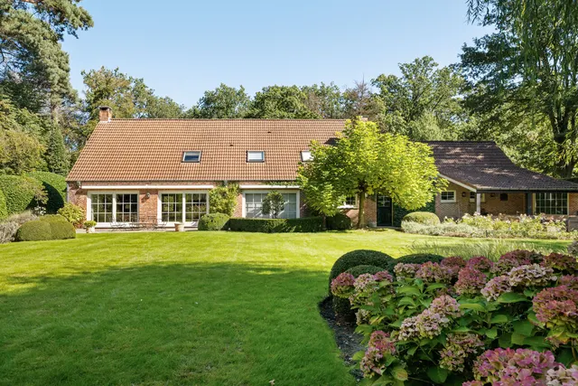 villa te koop in Kapellen – 1/10