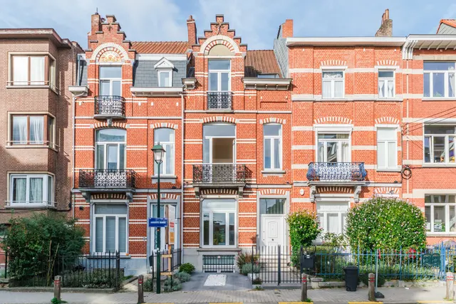 house te koop in Uccle – 1/10
