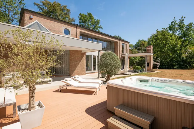 villa te koop in Brasschaat – 1/10
