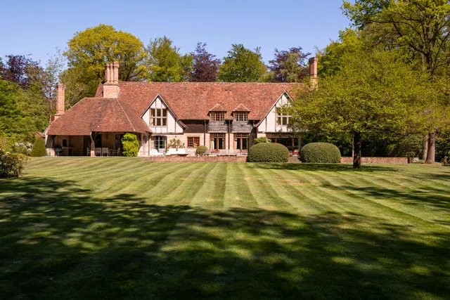 villa te koop in Brasschaat – 1/10