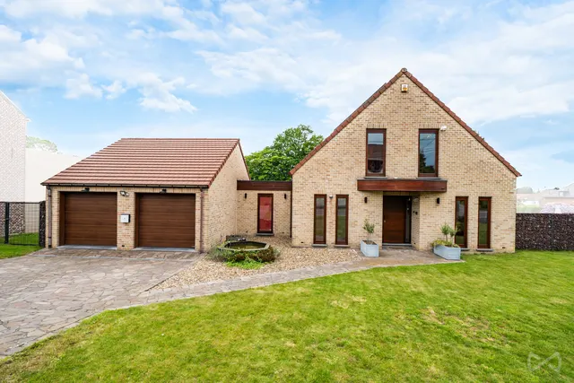 Maison à vendre à Sars-la-bruyère – 1/10
