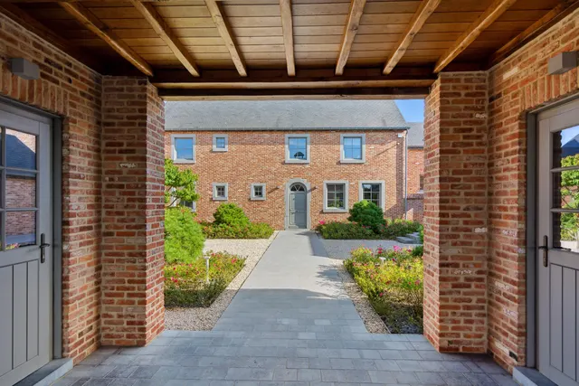 villa à vendre à Fosses-la-Ville – 1/9