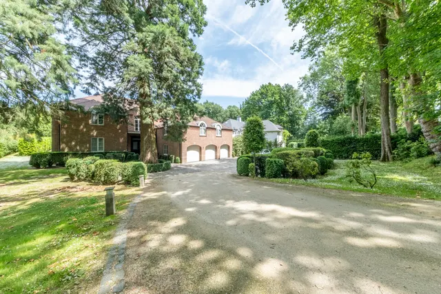 villa te koop in Waterloo – 1/10