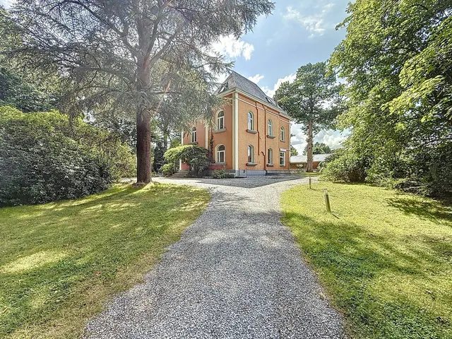 villa for rent in Overijse – 1/10