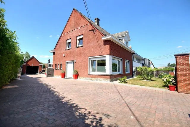 Huis te koop in Luingne – 1/10