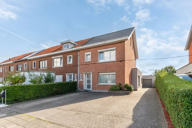 House for sale in Sint-Niklaas – 1/10