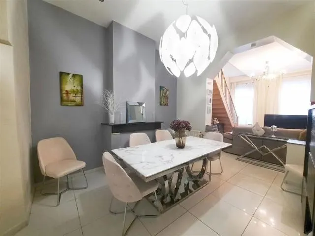 Maison à vendre à Etterbeek – 1/10