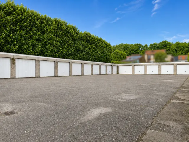 Gesloten Garagebox à vendre à Liège – 1/10