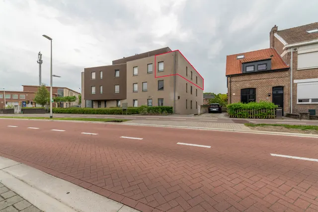 Appartement te huur in Hemiksem – 1/9