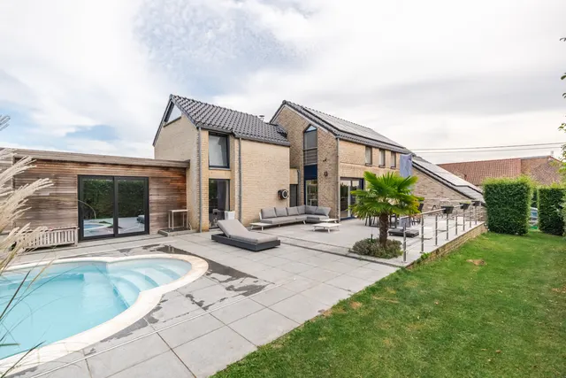 villa te koop in Incourt – 1/10