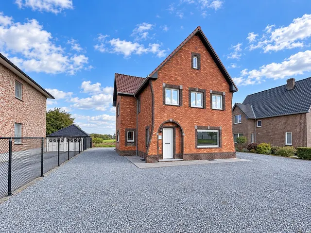 Huis à louer à Bree – 1/10