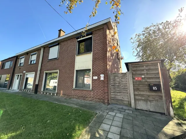 Driegevel woning à vendre à Harelbeke – 1/10
