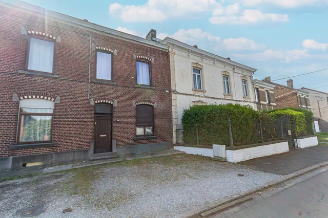 Huis te koop in Lodelinsart – 1/5