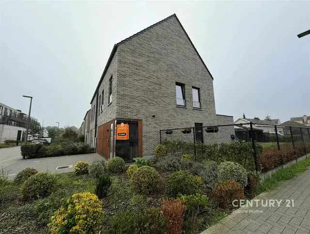 Huis te huur in Heist-Op-Den-Berg – 1/10