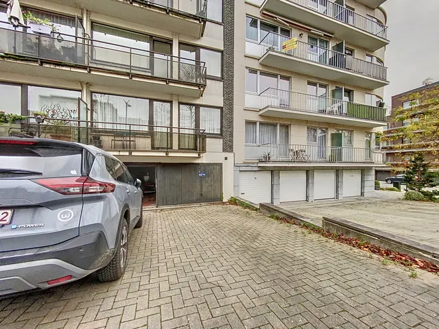 Gesloten Garagebox te koop in Bruxelles – 1/4