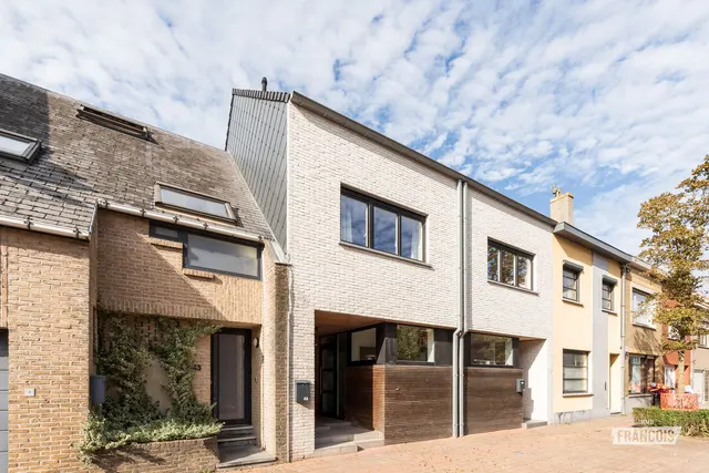 Huis te koop in Oostende – 1/10