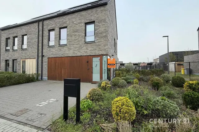 House for rent in Heist-Op-Den-Berg – 1/10