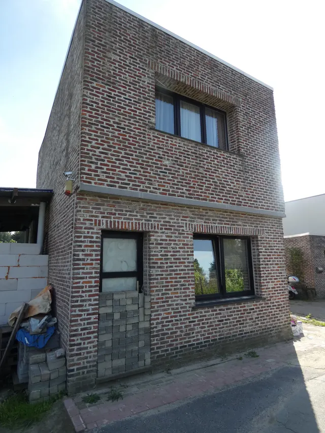 Huis for sale in Kruibeke – 1/10