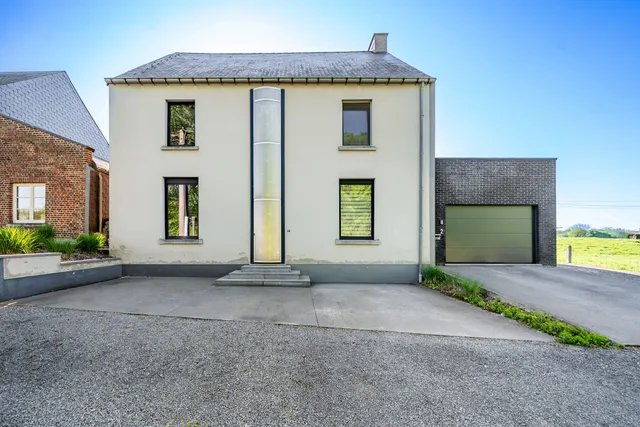 Huis te koop in Moulbaix – 1/4