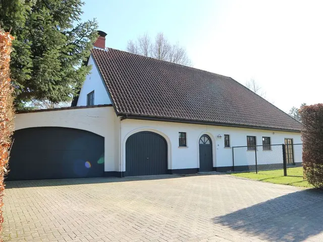 Villa à vendre à Schilde – 1/10
