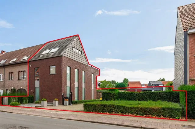 Huis te koop in Edegem – 1/10