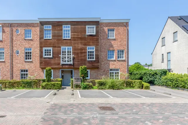 Appartement te koop in Kruibeke – 1/10