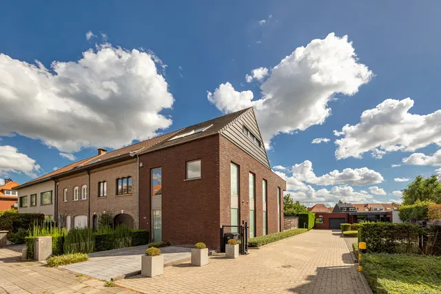 Huis for sale in Edegem – 1/10