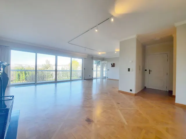 Appartement te koop in Uccle – 1/10