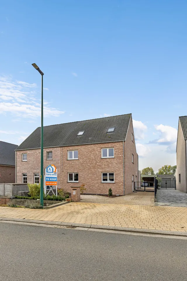 House for sale in Aalst – 1/10