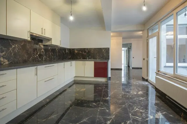 Appartement te koop in Izegem – 1/10