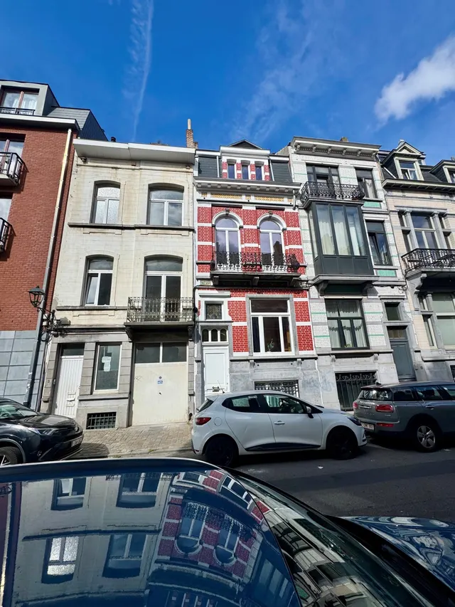 House for sale in Ixelles – 1/10