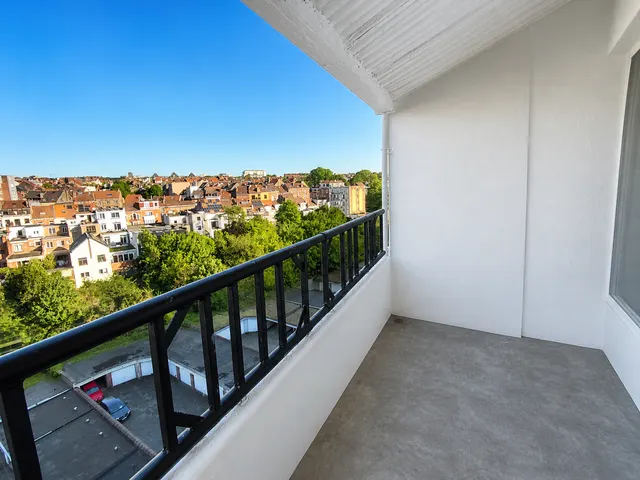 Appartement te koop in Schaerbeek – 1/10